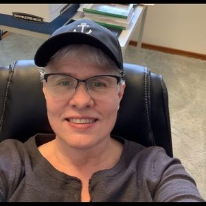 Meet your Posher, Joyce